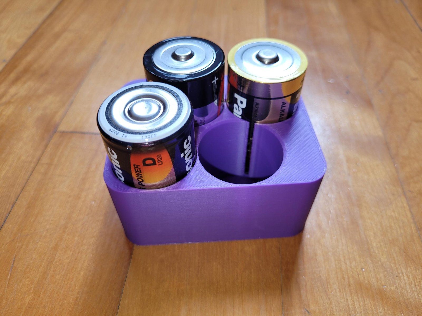 Fully assembled 3D printed battery organizer with all trays