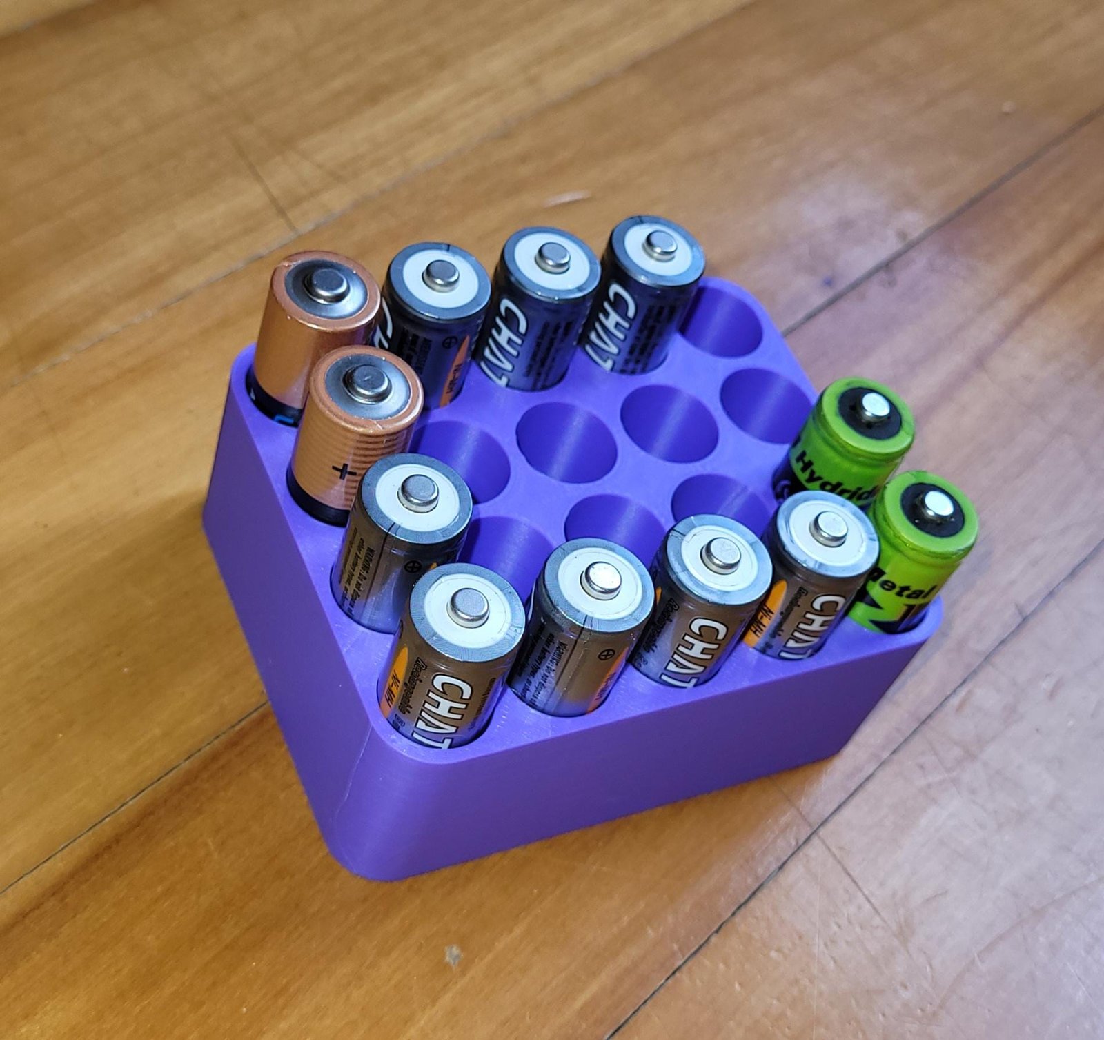 Outer container box for the battery organizer trays