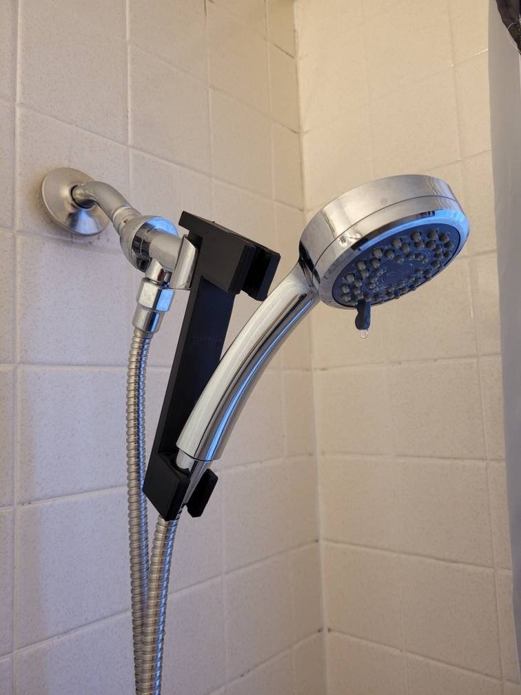 Close-up of the printed shower head extension hook