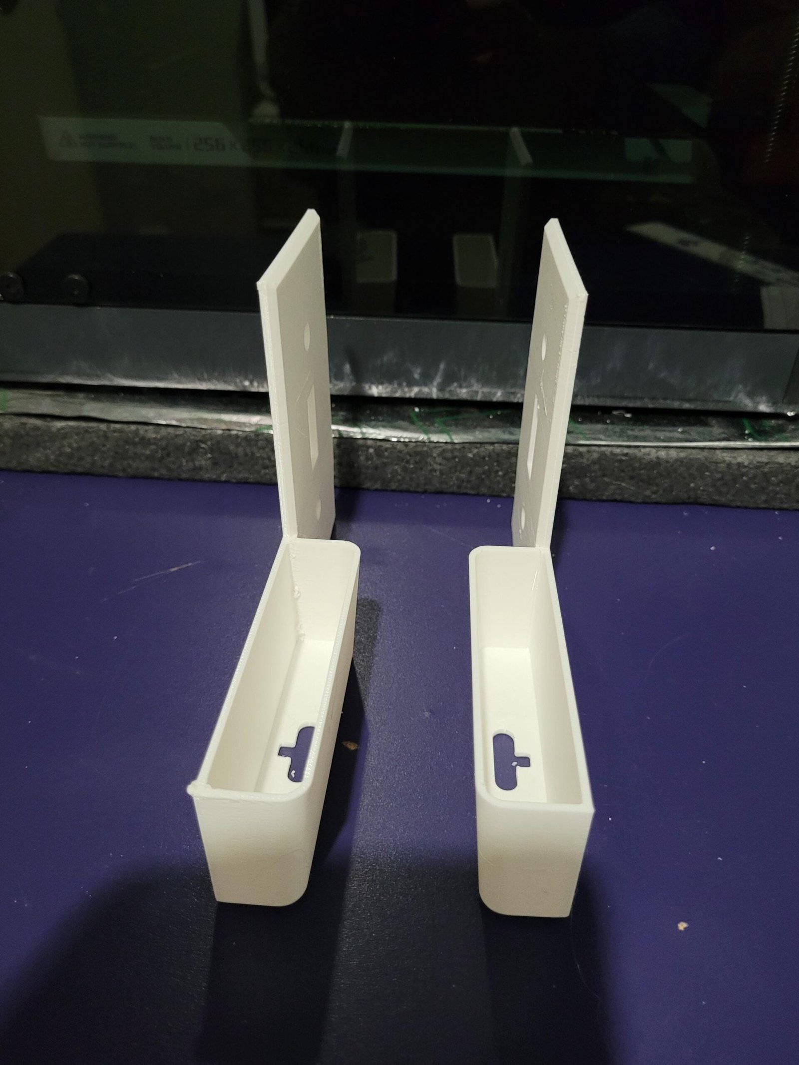 Dimensions of the wall switch plate phone holder